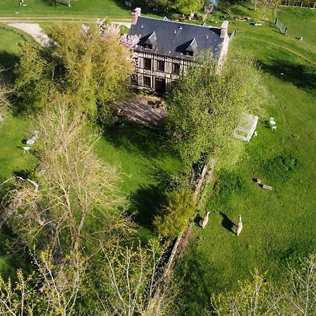 Le Petit Manoir De La Vernelle Bed & Breakfast Fourmetot Dış mekan fotoğraf