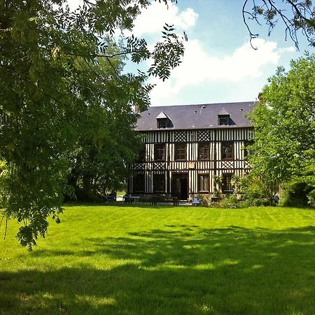 Le Petit Manoir De La Vernelle Bed & Breakfast Fourmetot Dış mekan fotoğraf