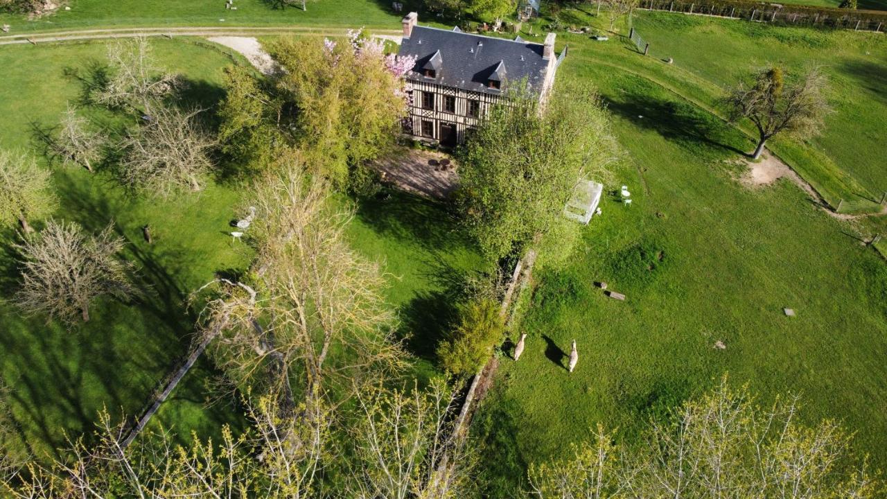 Le Petit Manoir De La Vernelle Bed & Breakfast Fourmetot Dış mekan fotoğraf