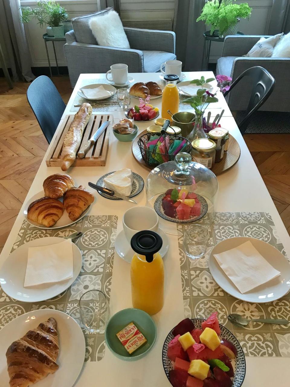 Le Petit Manoir De La Vernelle Bed & Breakfast Fourmetot Dış mekan fotoğraf