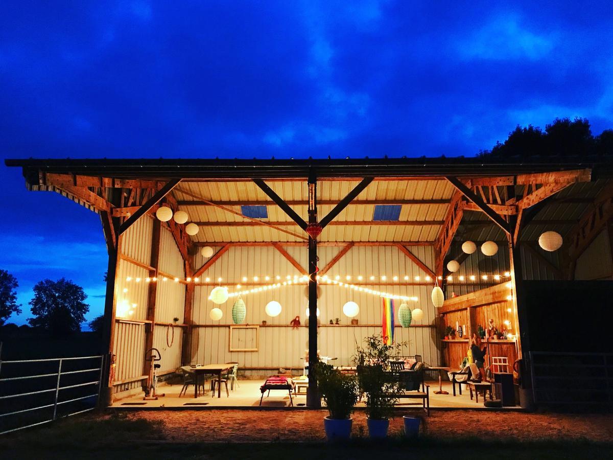 Le Petit Manoir De La Vernelle Bed & Breakfast Fourmetot Dış mekan fotoğraf